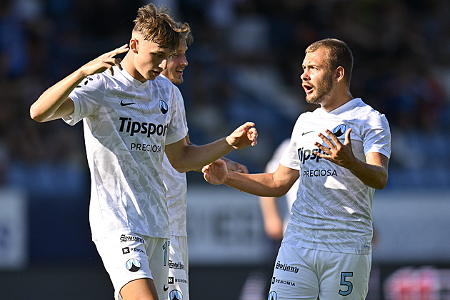 ONLINE: Liberec - Dukla 3:0, další gól ze standardky, zblízka se trefuje Stránský