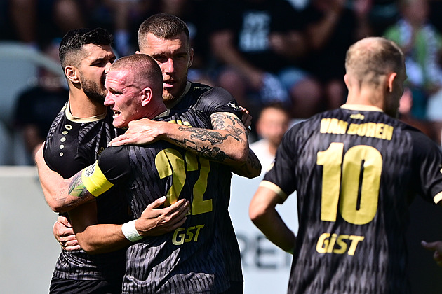ONLINE: Hradec Kr. - Pardubice 1:0, trefil se Petrášek, Čihák je po druhé žluté vyloučen