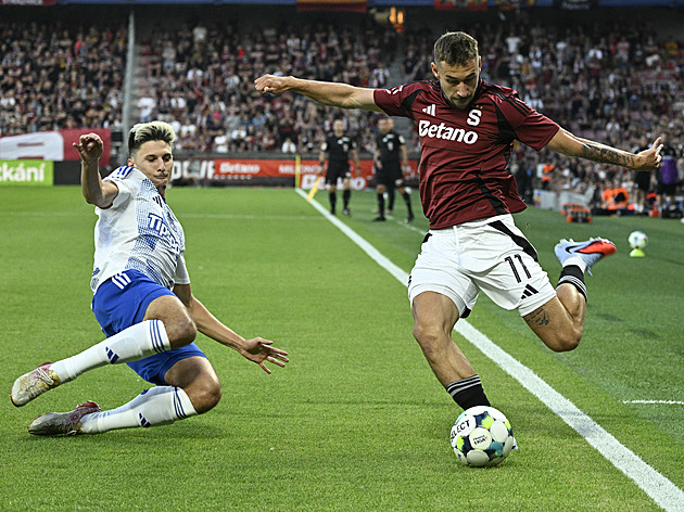 ONLINE: Sparta - Olomouc 0:0, Kuchta v dobré šanci, z úhlu ale gól nedává