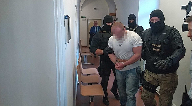 Případ vraždy Číňanky na privátu míří k soudu, muže obvinili i z dalšího zločinu