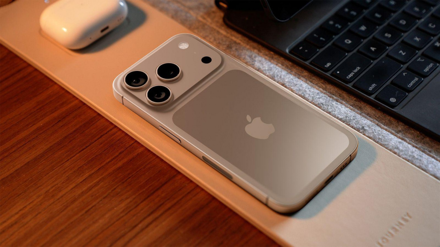 Apple se s ním soudí, Jon Prosser ale vesele leakuje dál. Takto má vypadat iPhone 17 Pro