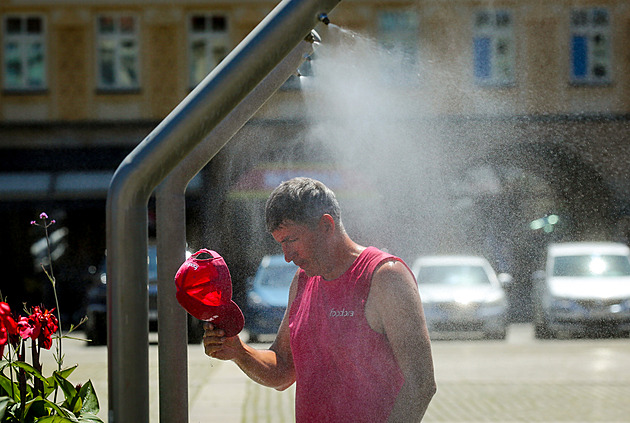 Česko zpraží úmorné vedro. Teploty překročí 34 stupňů, varují meteorologové
