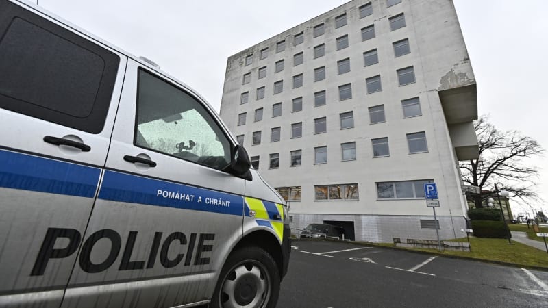 Zásah kvůli bitcoinové kauze: Policisté aktuálně zajišťují osoby i věci, uvedli žalobci