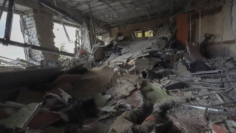 Momenty války: Bizarní likvidace miny a Ukrajinec, který poslal okupantovi do sklepa bombu