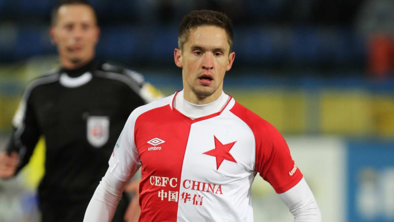 Bývalý kanonýr Slavie Železník prodělal před zápasem těžký infarkt. Šlo mu o život