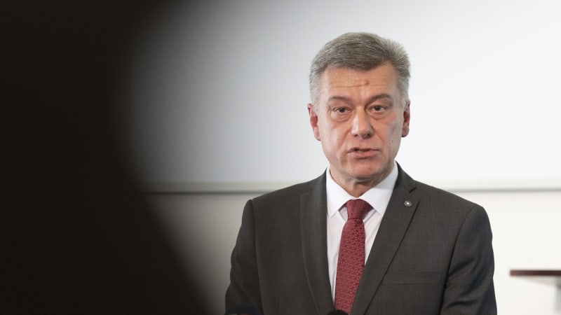 Závěry auditu: Blažek věděl, že bitcoiny nemusí být čisté. Exministr mluví o odvádění pozornosti