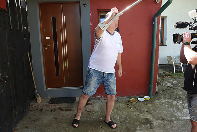 Útočník, který napadl Babiše, se omluvil. Přidal také přání k narozeninám