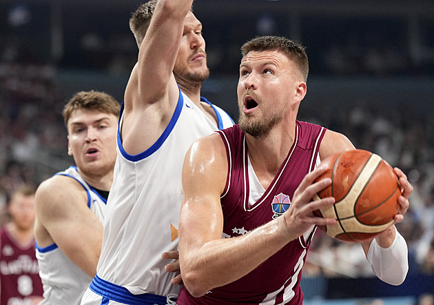 Mistrovství zakončili debaklem. Utrápení Češi schytali 109 bodů od domácích Lotyšů