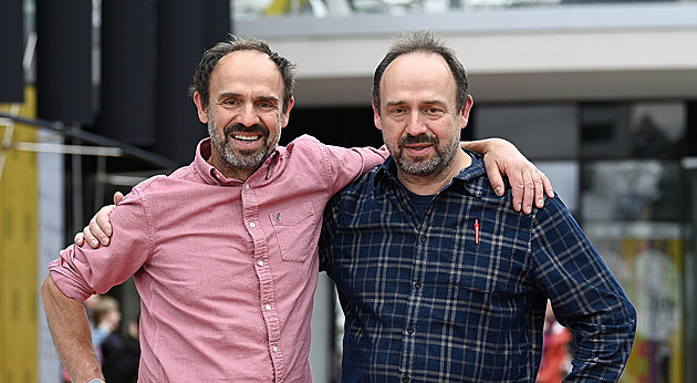 Bratři Formanové najdou krásu v opršelých prknech i rozviklaných bedýnkách