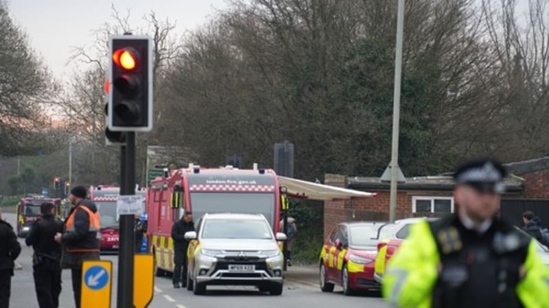 Evakuace na londýnském letišti Heathrow. Podezření na výskyt nebezpečné látky