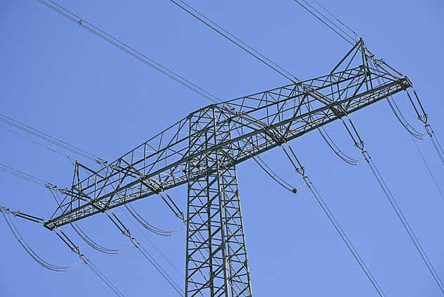 Žháři v Berlíně poškodili stožáry vysokého napětí, bez proudu jsou desítky tisíc lidí