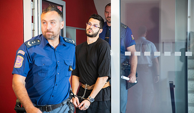 Od důvěřivců vylákali 33 milionů, muže z kauzy call center na Ukrajině čeká vězení