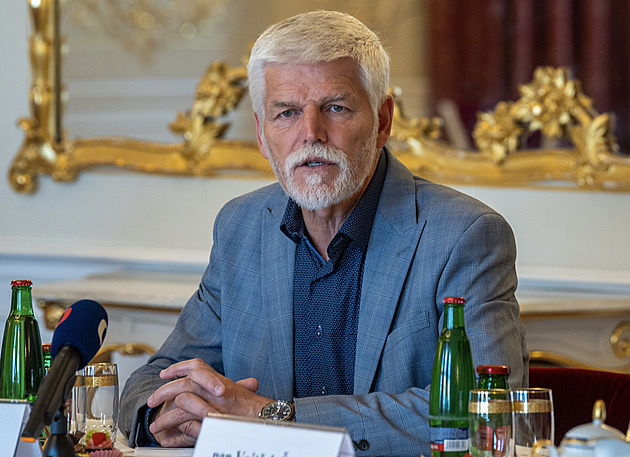 Nejsme v bezpečí, míní Pavel. Podle Fialy Putin zkouší, kam až může zajít