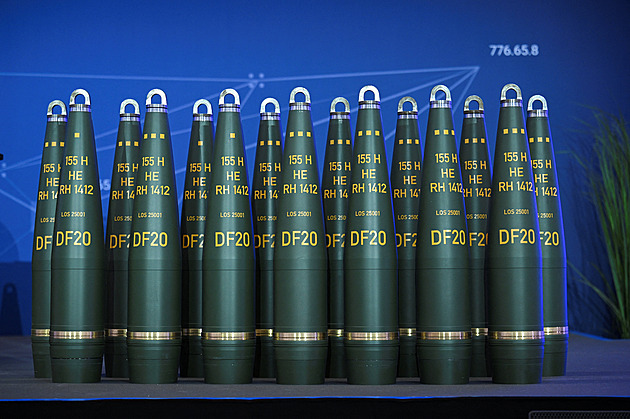 Většina Němců chce víc zbrojit a mít silnější bundeswehr, důvěra v USA klesá