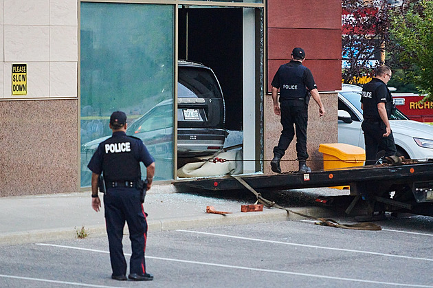 V kanadském Torontu vjel důchodce do školky, zabil batole a dalších šest zranil