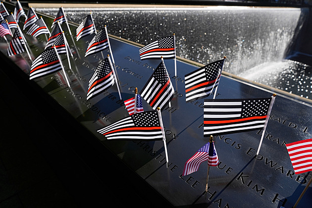 „V onen osudný den divoké zrůdy zaútočily.“ USA si připomněly 11. září