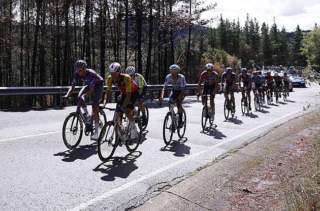 Vuelta ONLINE: Klasikářská mezihra. Otruba se hned po startu pouští do úniku
