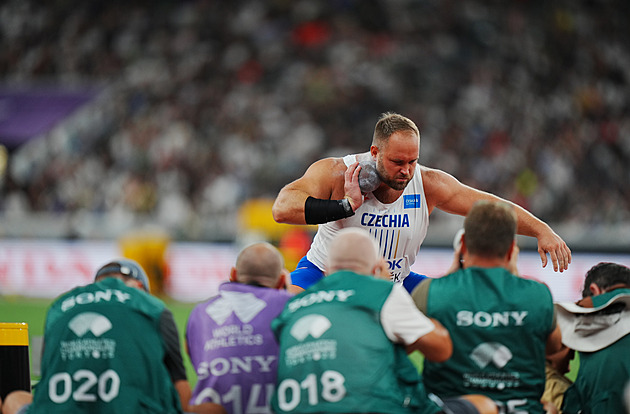 Staněk ve finále na MS neuspěl. Maňasová měla postup daleko, končí i Ščerba a Holý