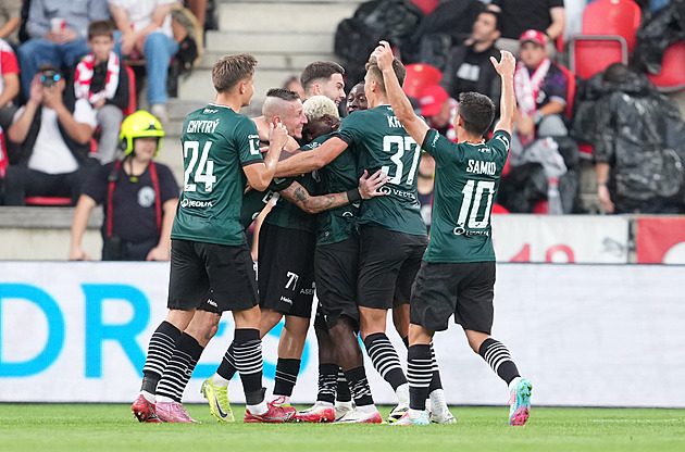 ONLINE: Slavia - Karviná 2:1, vedení domácím vrací svou první trefou Vorlický