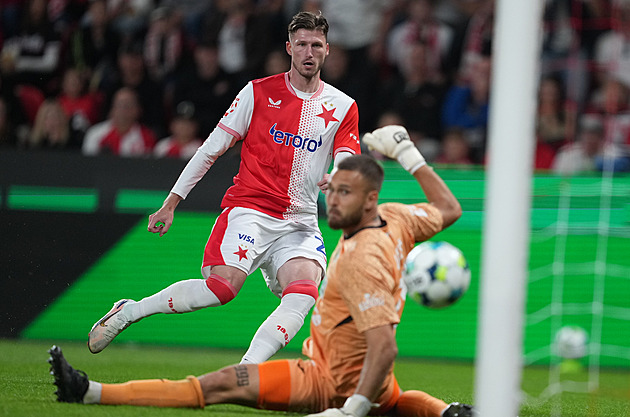 ONLINE: Slavia - Karviná 3:1, druhý gól pro Vorlického. Červenou vidí hostující Camara