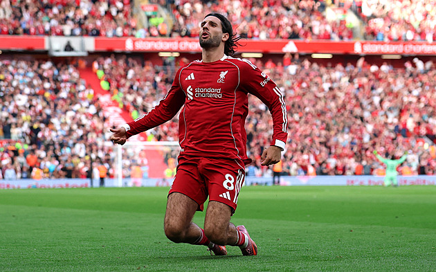 ONLINE: Liverpool se trápí s nováčkem, pak šlágr Manchester City proti United