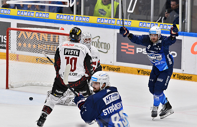 ONLINE: Úspěšná challenge Sparty, Kometa ale vede. Kladno navyšuje vedení