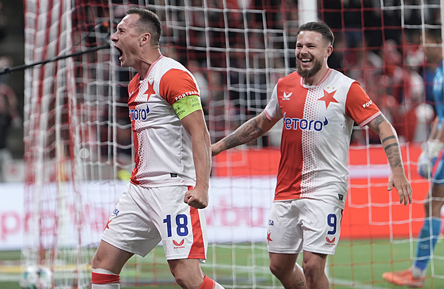 Favorité týmy z Anglie, Slavia do play off neprojde. Jak vypadá predikce Ligy mistrů?