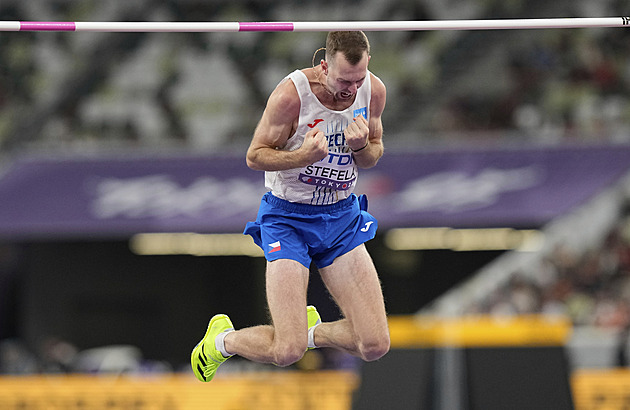 Atletika ONLINE: Štefela bojuje ve finále výškařů, pokořil 231 centimetrů