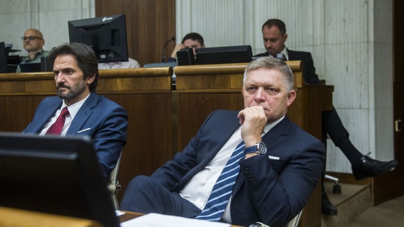 Fico míří do izolace. Evropští socialisté ho vyloučí ze svých řad, došla jim trpělivost