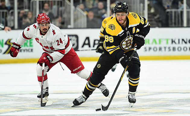 Na startu přípravy bez největší hvězdy. Pastrňák chybí Bostonu kvůli zánětu šlach