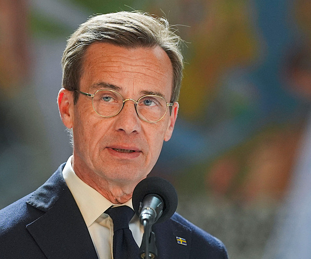 To Moskva vás v roce 1956 rozdrtila, připomněl Orbánovi švédský premiér