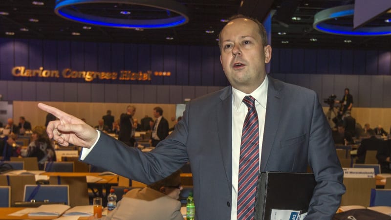 Policisté navrhují obžalovat exposlance ODS Šnajdra z uplácení. Případ souvisí s Dozimetrem