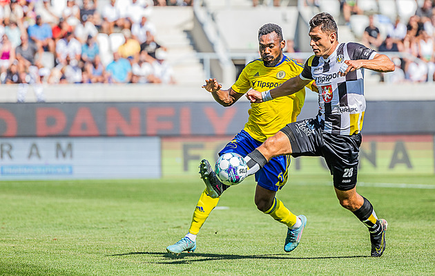 ONLINE: Zlín - Hradec Králové 0:2, hosté narámně pálí zpoza vápna, zvýšil Čech