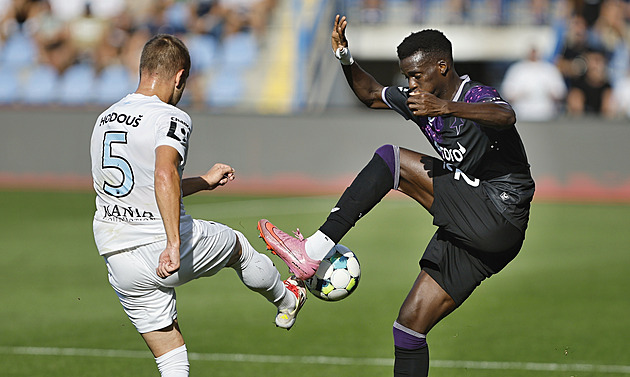 ONLINE: Liberec - Slavia 1:0, vedení zařídil Hodouš, domácí pak pálí do tyče