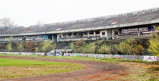 Brno chce zrušit výběrové řízení na firmu, která má zbourat stadion za Lužánkami
