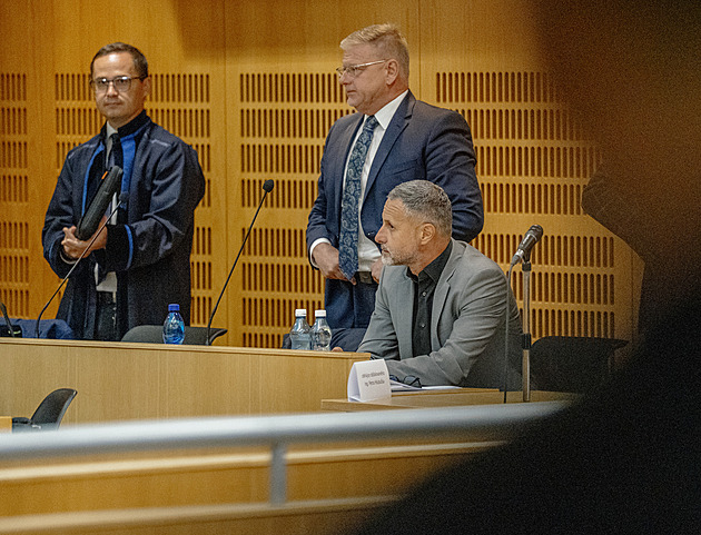 Další den Dozimetru. Kos opět prohlásil svou vinu