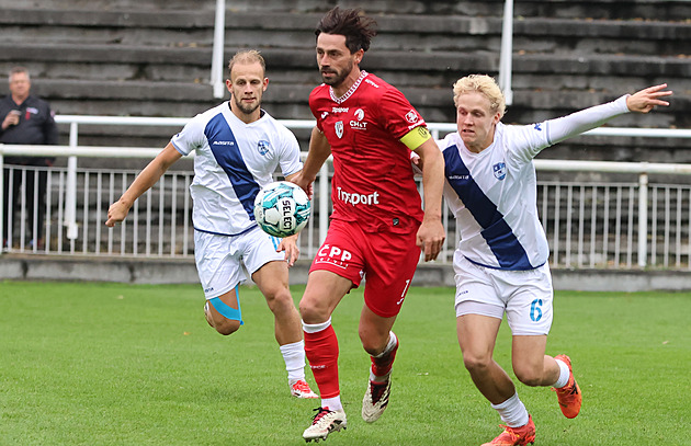 Pardubice rozhodly až v prodloužení. Terén, počasí i výsledková křeč, přemítá kouč