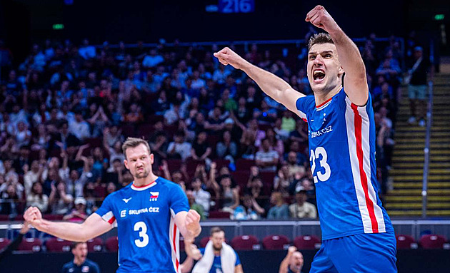 Chtěl být hokejistou, ale ovlivnila ho vážná nehoda. Teď táhne volejbalisty za medailí