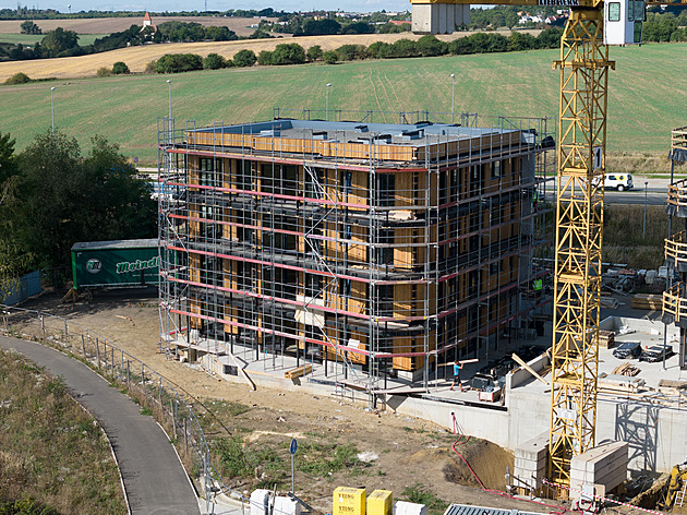 Spasí Prahu dřevostavby? Jejich rozmach pomůže řešit bytovou krizi