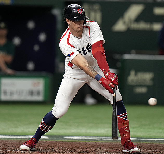 Baseball je tu víra. Chlup o Tokiu, tlaku na cizince i zákazu autogramů na nádražích