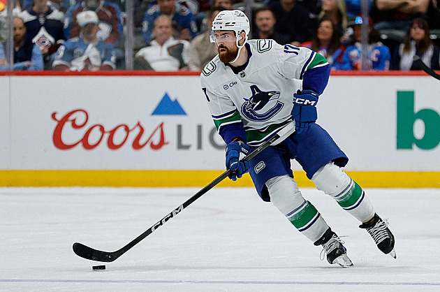 Hronek asistoval u výhry, Mrtka s Kulichem nastoupili za Buffalo