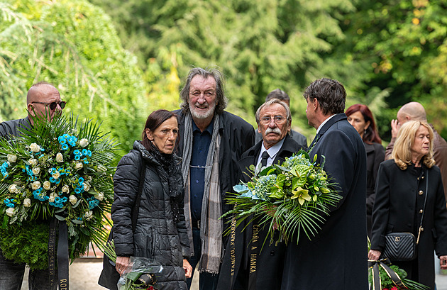 Letouny i známé tváře. Zlín se loučil s podnikatelem, zemřel při pádu letadla