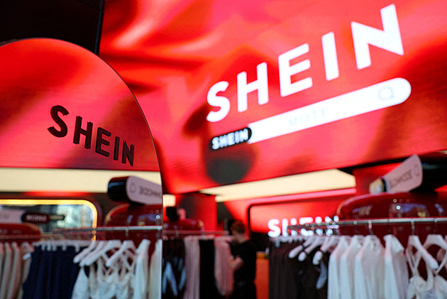 Shein otevře kamenné obchody v Paříži. Nedostatek respektu, namítají kritici