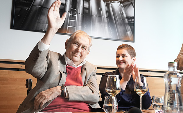 Popírání klimatické krize i vítání spojení levice. Zeman vystoupil na debatě s Maláčovou