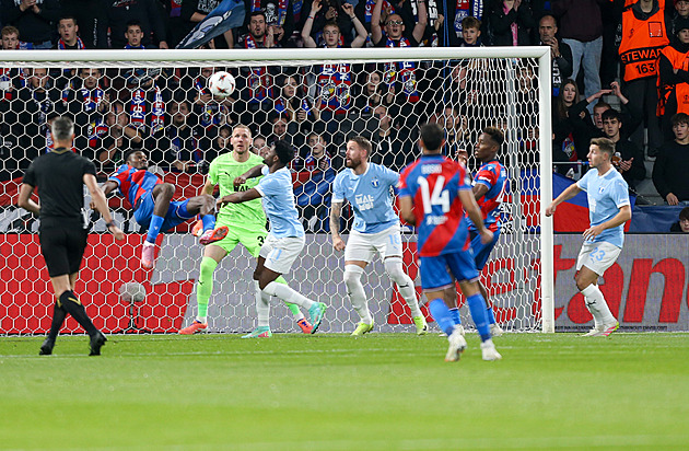 ONLINE: Plzeň - Malmö 0:0, fauly na obou stranách, hosté už podruhé nuceně střídají