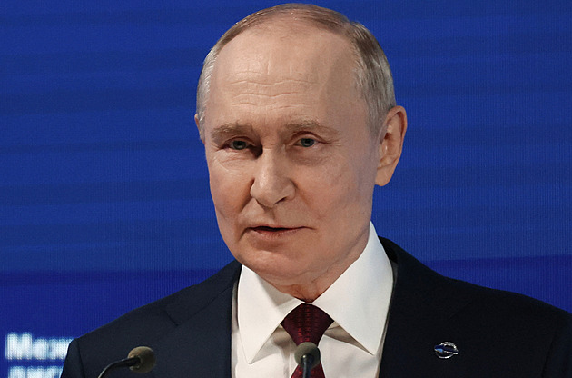 Vojáků máme dostatek, na provokace Evropy odpovíme, varoval Putin