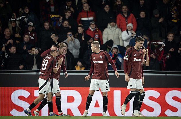 ONLINE: Sparta - Shamrock 3:0, druhá půle ve stejném stylu, raduje se Sörensen