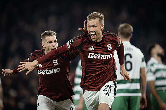 ONLINE: Sparta - Shamrock 4:1, hosté snížili, další gól ale přidává Haraslín