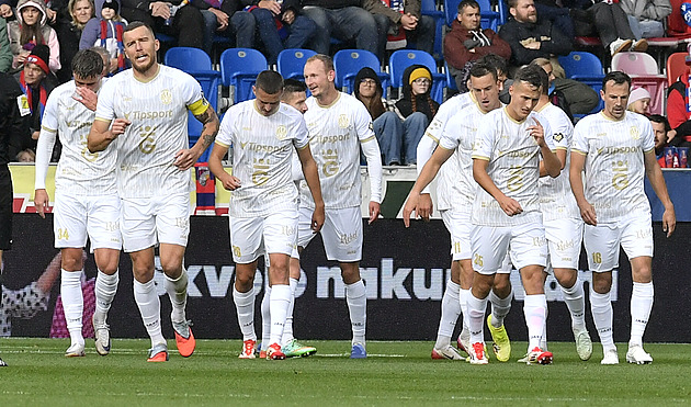ONLINE: Plzeň - Hradec Králové 1:1, domácí v závěru půle srovnávají, trefuje se Adu