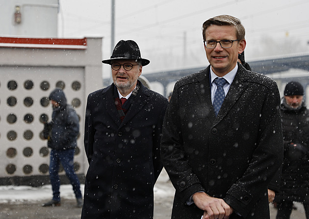 Fiala v čele strany nemůže přežít, zní z ODS. Ve hře je i konec koalice SPOLU